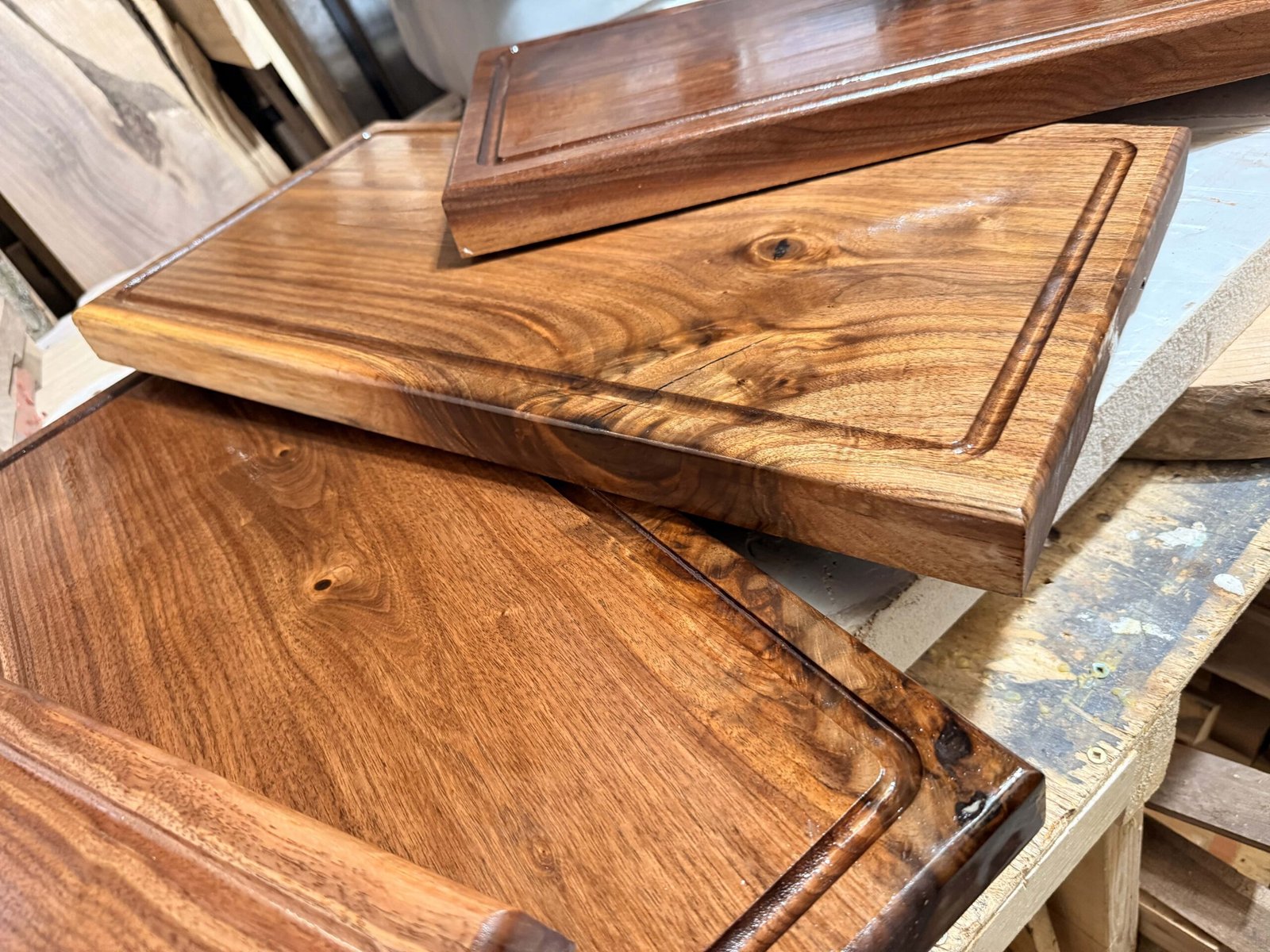 Luxurious Large Walnut Cutting Boards